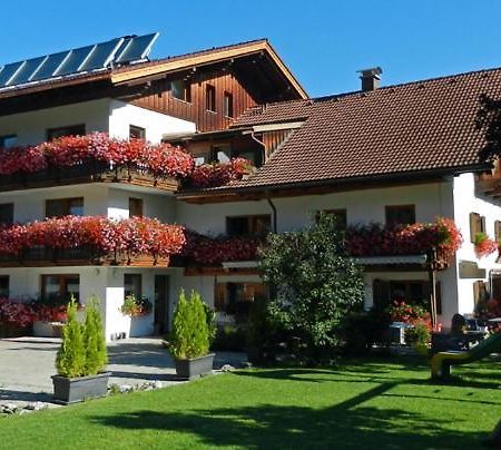 Apart & Pension Wassermann Inklusive Sommerbergbahnticket Tannheim Zewnętrze zdjęcie